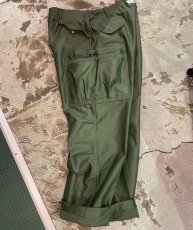 画像1: SASSAFRAS / "Overgrown Pants" Olive(Back Satin) (1)